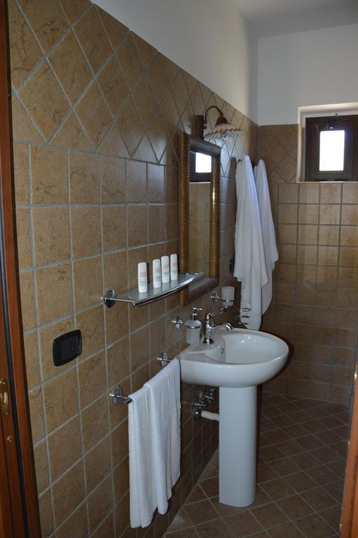 Agriturismo Donna Beatrice Bianco Chambre photo