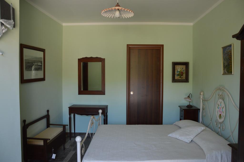 Agriturismo Donna Beatrice Bianco Chambre photo