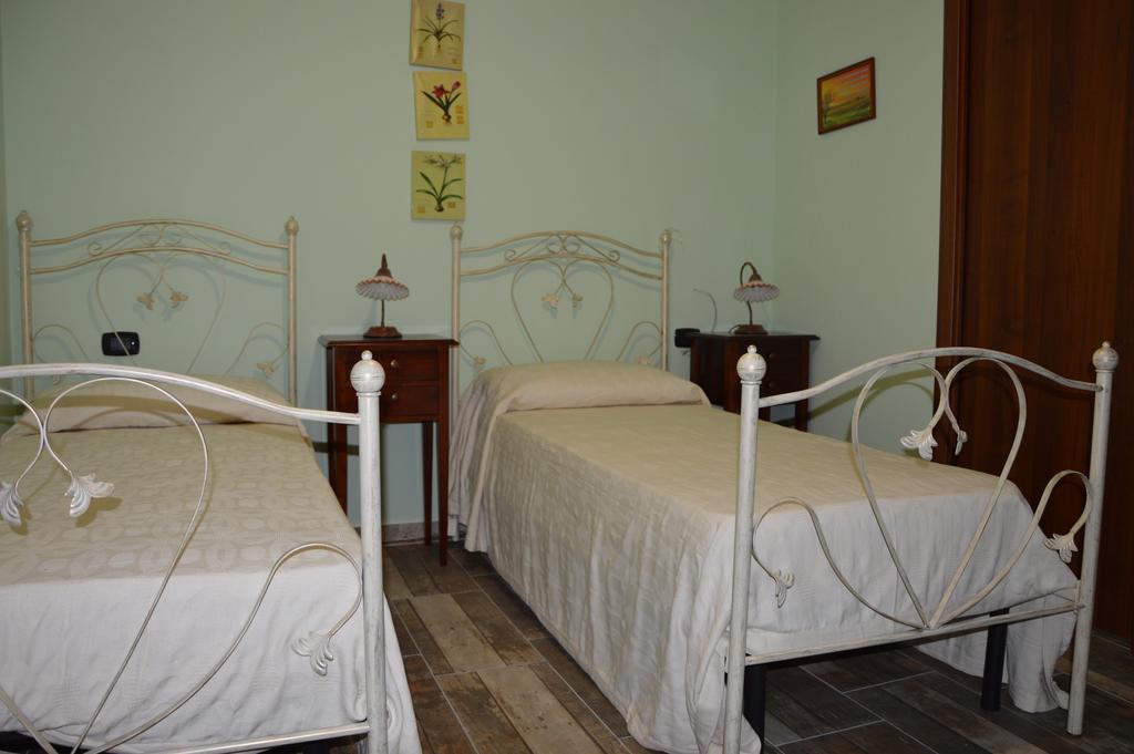 Agriturismo Donna Beatrice Bianco Chambre photo